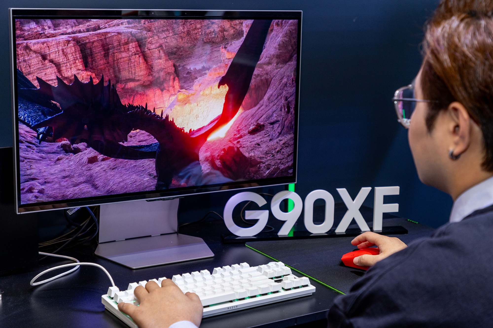 三星G90XF荣膺2025AWE艾普兰创新奖 裸眼3D技术引领电竞视觉革命(图3)