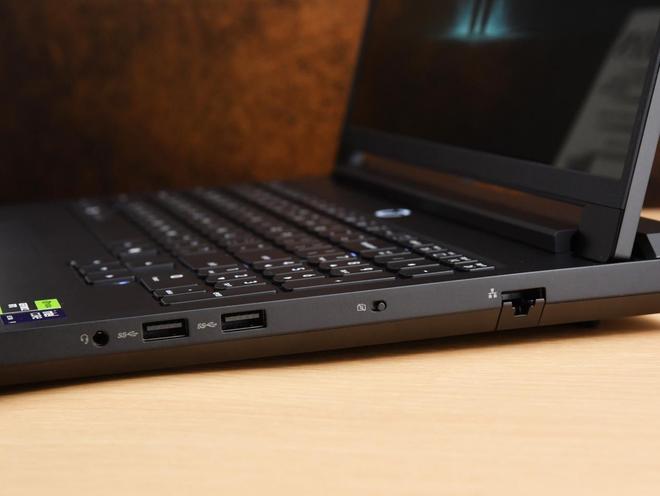 九游app：散热好、噪音低、性能强！AI高静游戏本联想拯救者Y9000P评测(图12)