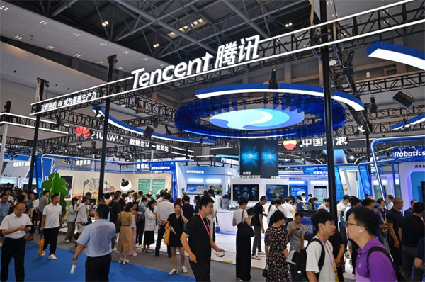 九游娱乐：快到我的碗里来！腾讯携“AI全家桶”亮相智博会