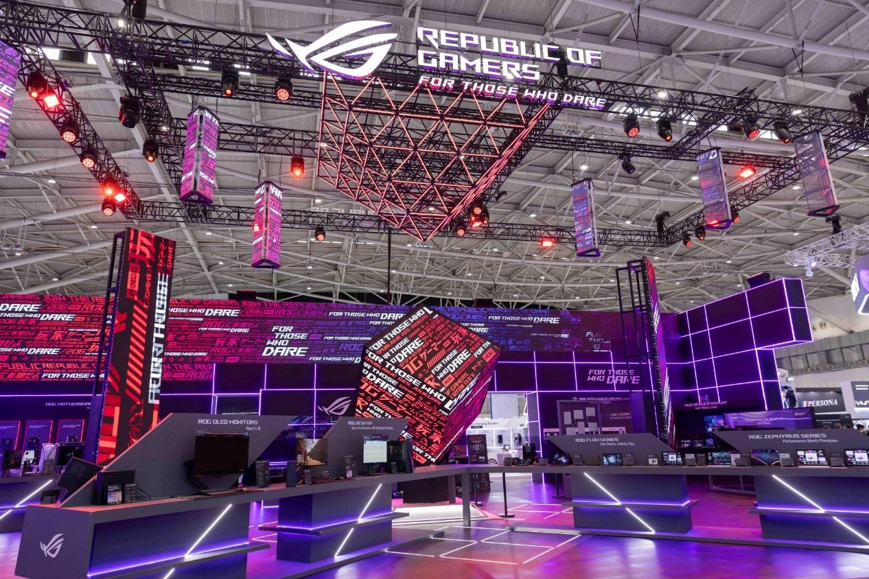 三星AWE2025：用AI与裸眼3D重新定义电竞体验(图1)