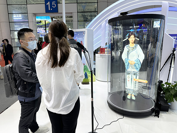九游娱乐：全息AI旅推官亮相数峰VR骑马漫游”武夷——网龙展区奇幻体验引观众“二刷三刷”(图5)