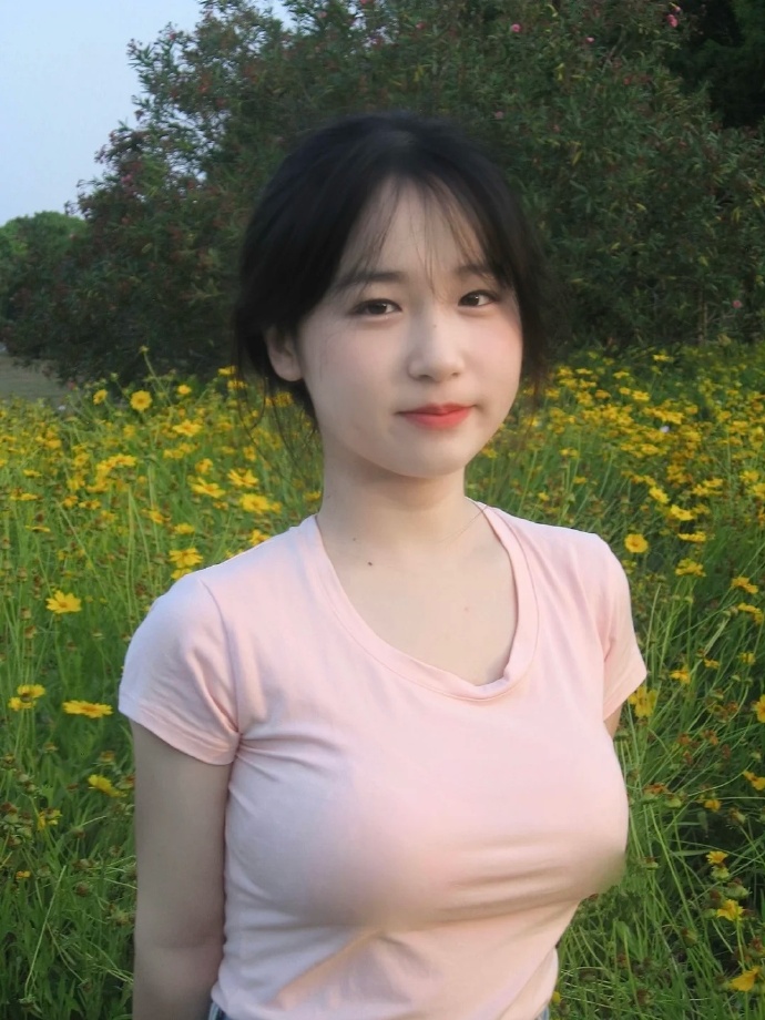 九游娱乐：西方最大胆人文艺术摄影(图1)