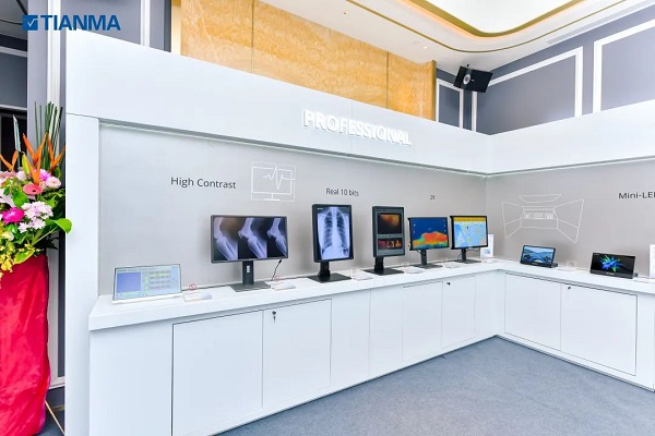 COMPUTEX 2025丨天马携多项显示技术亮相解锁AI时代“好屏”密码(图9)