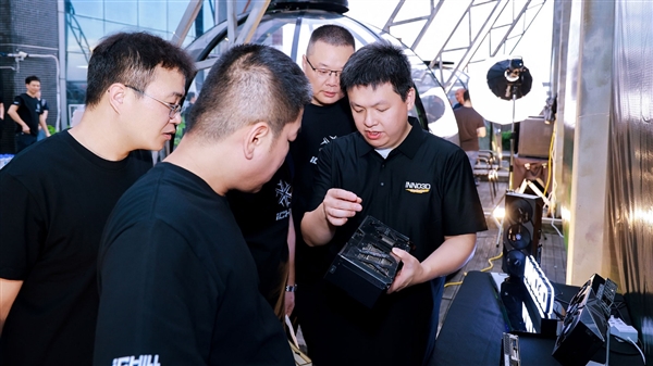 九游娱乐：冰龙18载 叛客新纪元！映众、电竞叛客RTX 50系列新品品鉴会圆满收官(图4)