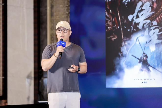 九游app：英特尔发布AI游戏助手开发套件：实现300个指令+游戏教练(图2)
