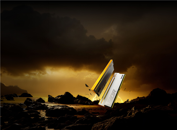 九游娱乐：全域掌控！雷克沙THOR RGB DDR5 雷神二代128GB套装发布 电竞、创作与AI全场景实力碾压(图1)