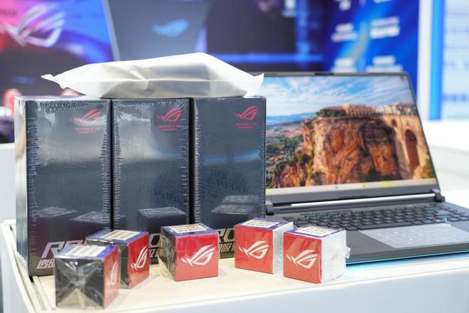 华硕亮相工博会ROG枪神9 PLUS重塑专业电竞本标杆(图1)