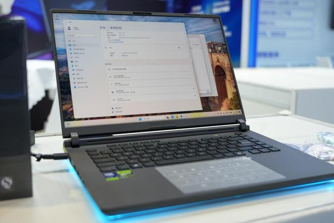 华硕亮相工博会ROG枪神9 PLUS重塑专业电竞本标杆(图5)