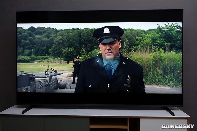 海信E7Q真机首测：画质太强了 AI 画质芯片让电视首次有“器灵”(图11)