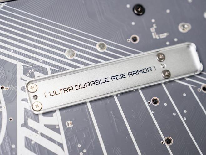 性能与颜值双高组合：技嘉Z890电竞冰雕+酷睿Ultra 9 285K体验(图8)