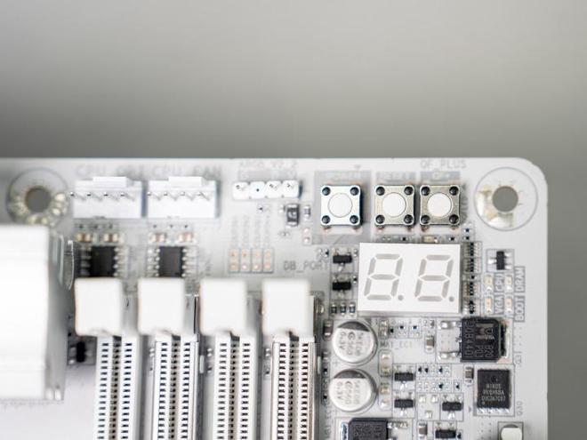 性能与颜值双高组合：技嘉Z890电竞冰雕+酷睿Ultra 9 285K体验(图14)