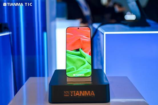 从OLED主动感知到Micro-LED无界巨幕天马技术创新定义AI时代显示新范式(图3)