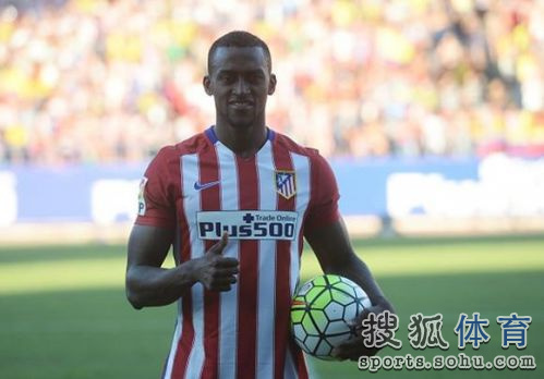 九游娱乐：破冰加冕！莱巴金娜2-1击败萨巴伦卡国窖1573见证胜利时刻！(图1)