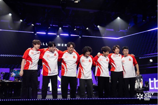 无畏巡回广州站赛事酣战不停多维活动同步解锁“粤味”电竞新体验(图1)