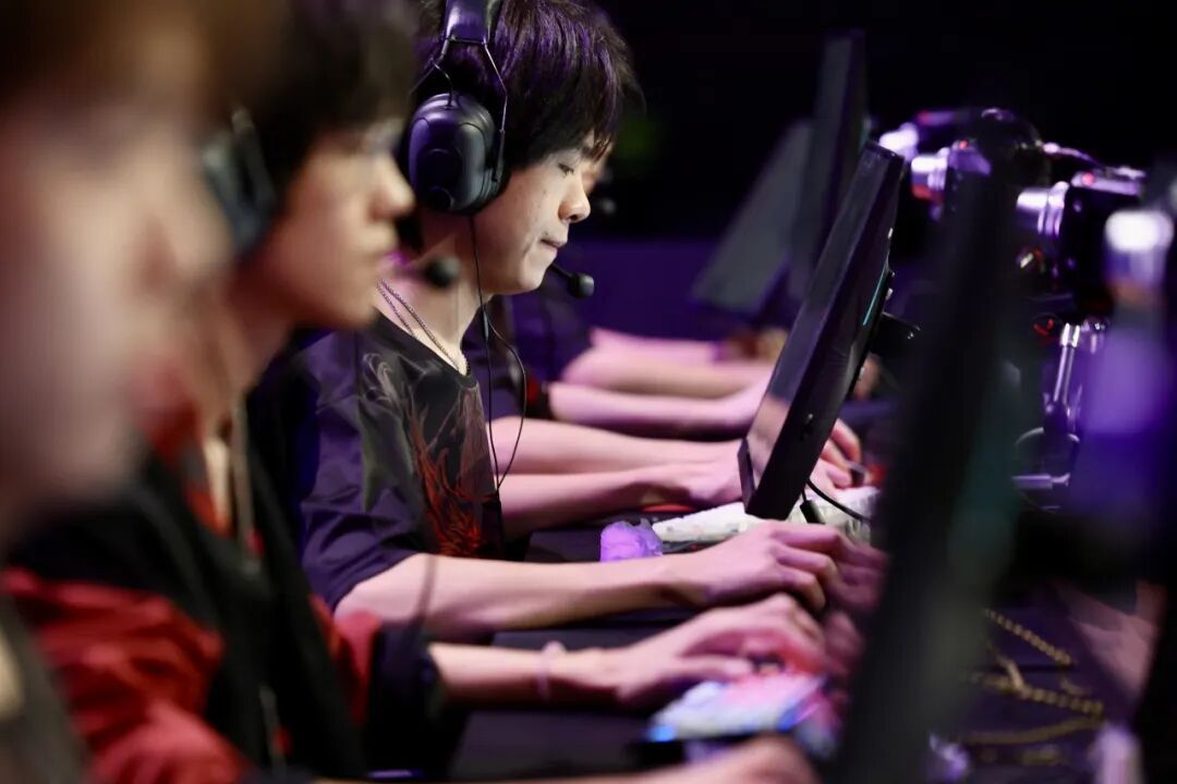 2-5输国栋卫冕冠军凯伦无缘球员赛、怒斥：赛程安排混乱、离谱(图1)