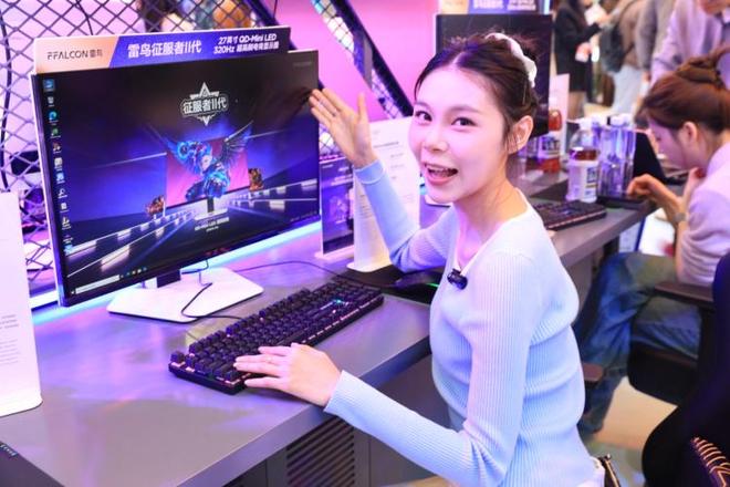 电视与电竞屏双杀！我在AWE 2026雷鸟展区发现的显示黑科技(图6)