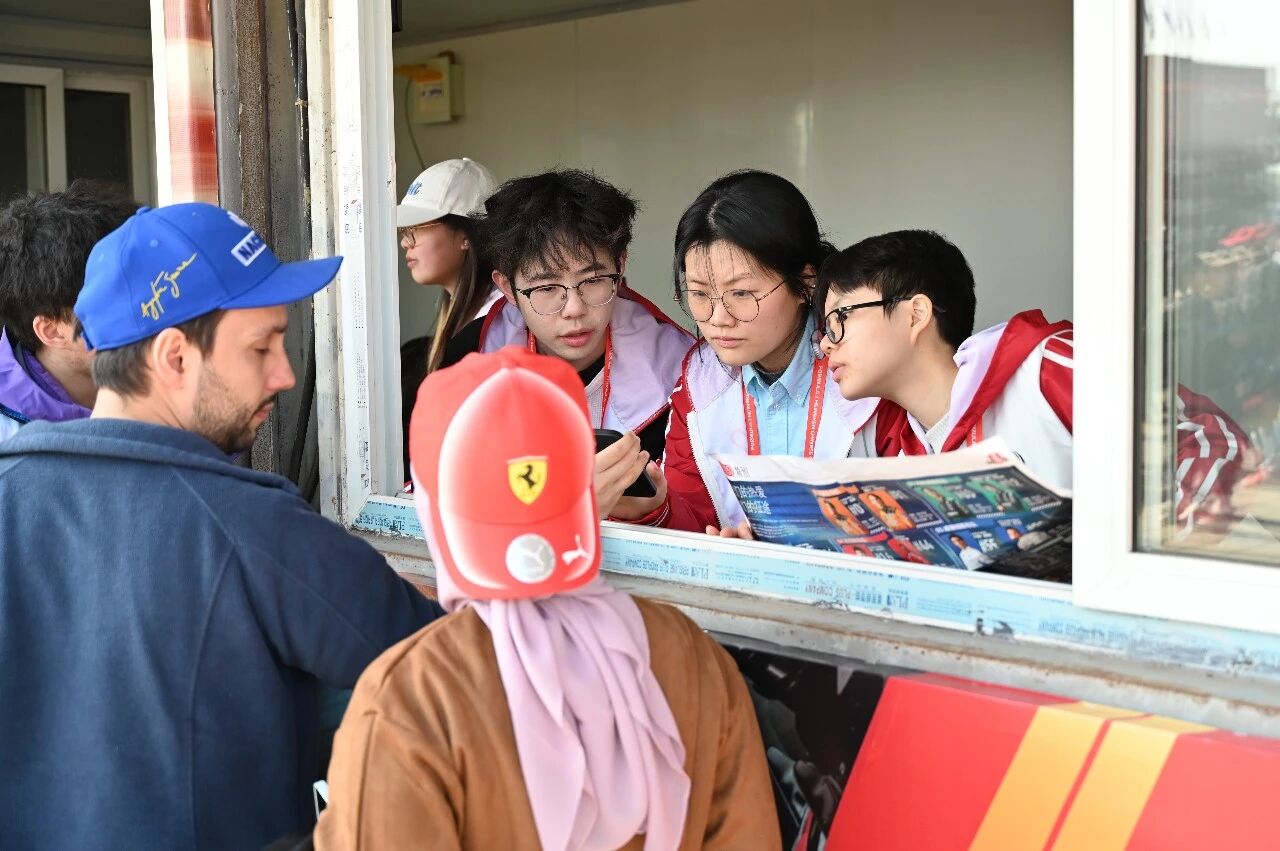 同济53名“小青凝”志愿者为2026 F1上海站保驾护航(图5)