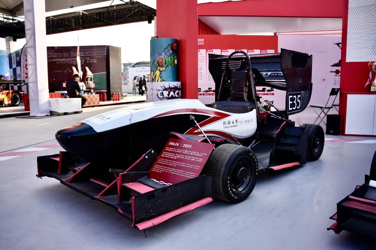 同济53名“小青凝”志愿者为2026 F1上海站保驾护航(图8)