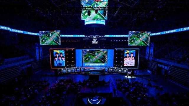 九游app：离谱！世界第二+两位中国前16吊车尾连续两站顶级赛集体缺席！(图1)