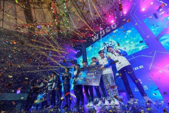 电竞粤超珠海站决赛直播回顾：精彩纷呈！(图1)